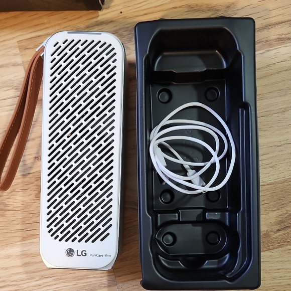 NEW LG PuriCare Mini wireless Air Purifier portable - Picture 8 of 9